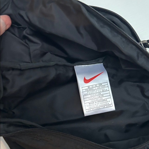 Unisex Nike Black Belt Bag - Picture 4 of 7